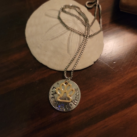 🐾Pet Rescue Necklace🐾 - Picture 1 of 3